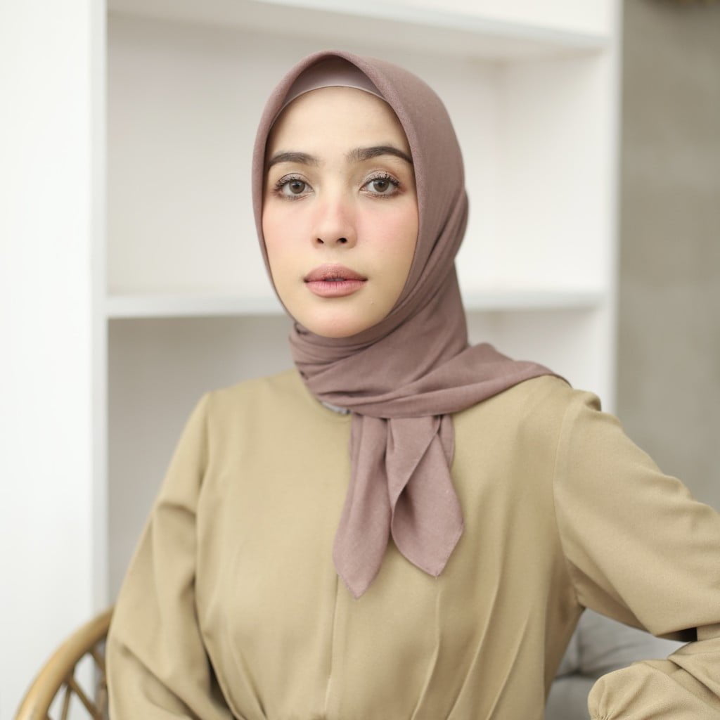 NHS Look Segi Empat Voal Galaxy Woodsmoke NHS Look Segi Empat Voal Galaxy - Gambar 7