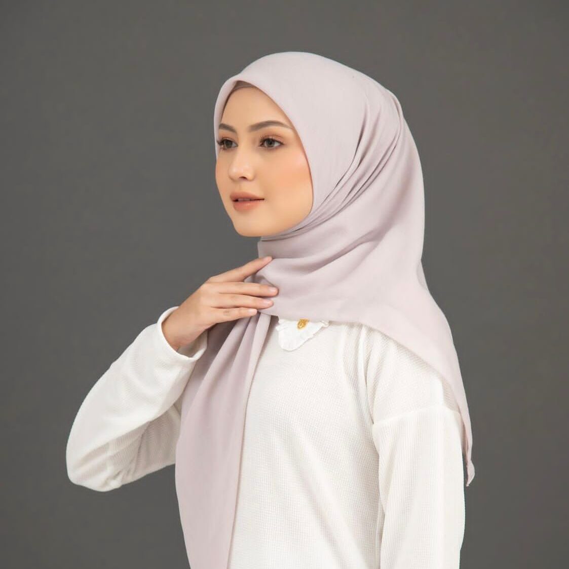 NHS Look Segi Empat Voal Miracle Nude NHS Look Segi Empat Voal Miracle - Gambar 10