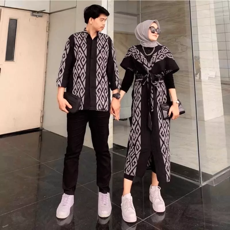 Set Couple Dress Kemeja Lengan Panjang1 Set Couple Dress Kemeja Lengan Panjang (Size M) - Gambar 1