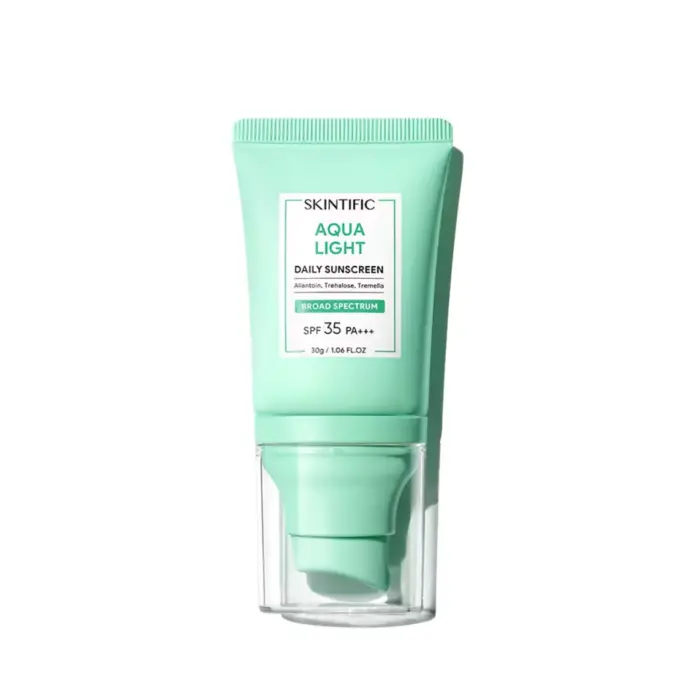Skintific Aqua Light Daily Sunscreen SPF 35 PA+++ - Gambar 7