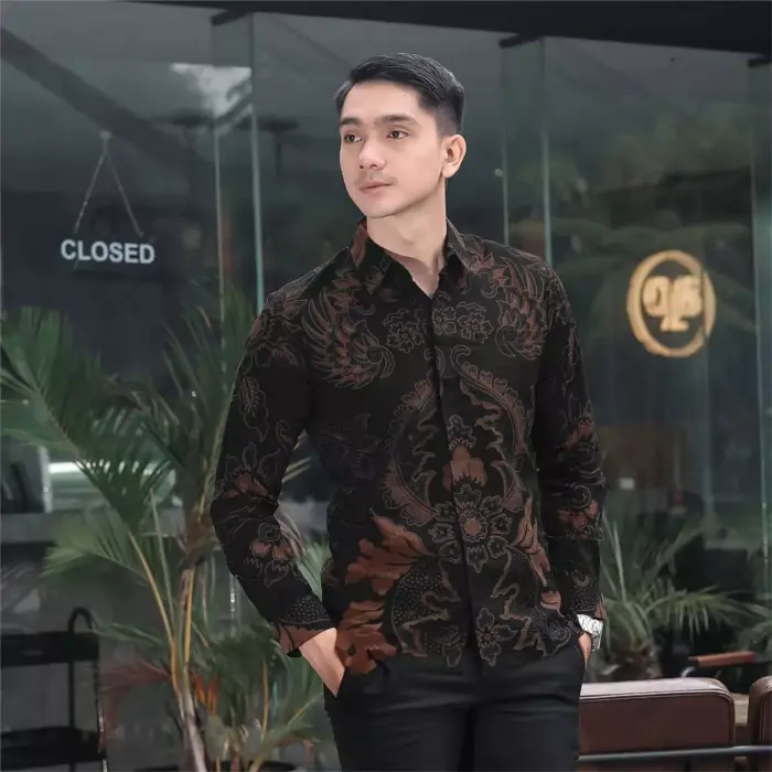 Kemeja Batik Pria Jogja 56 - Gambar 3