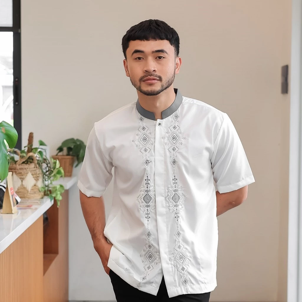 Baju Koko Lengan Pendek Pria Bordir 1 Baju Koko Lengan Pendek Pria Bordir - Gambar 1