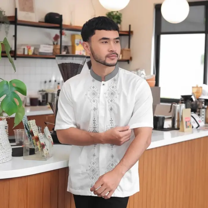 Baju Koko Lengan Pendek Pria Bordir - Gambar 5