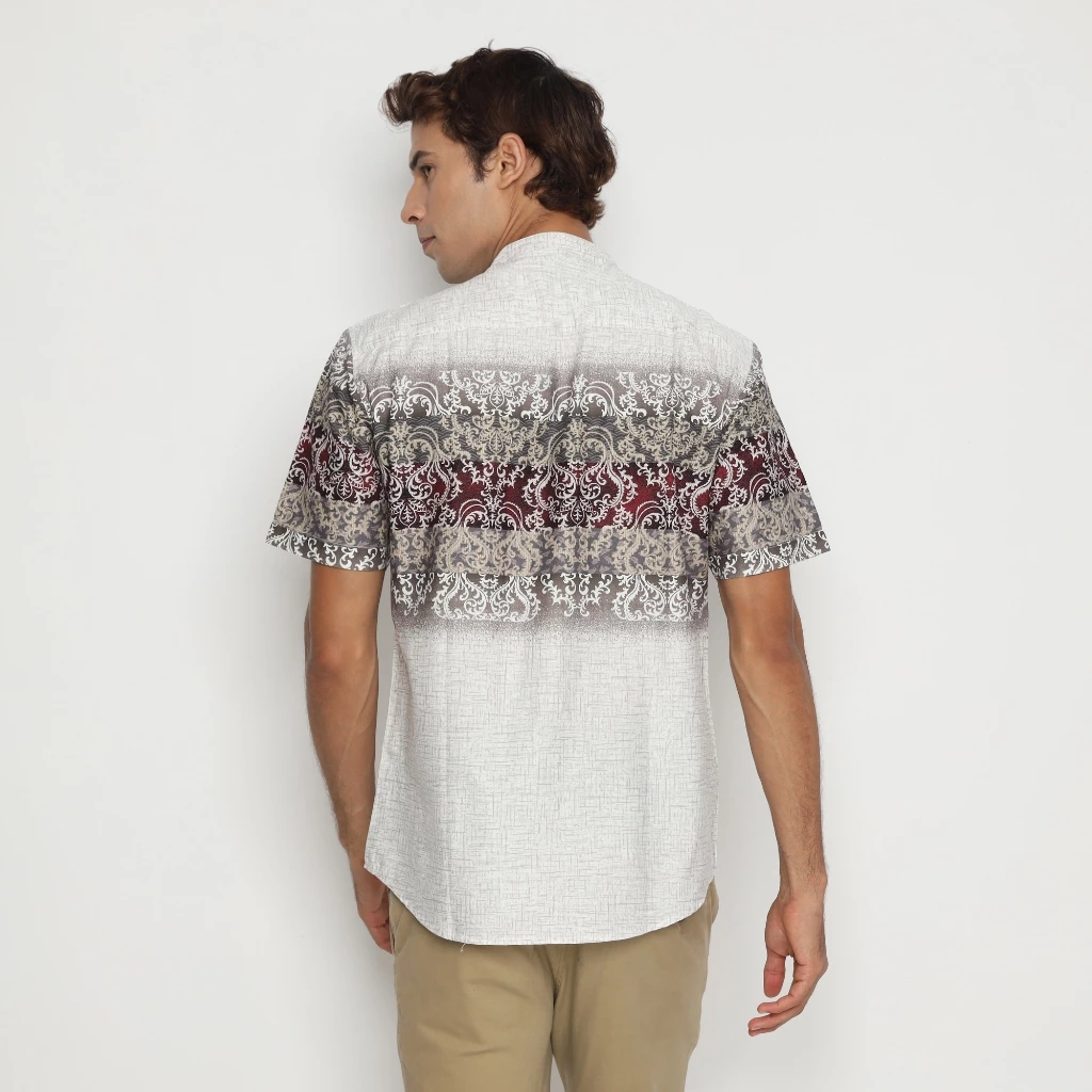 Kemeja Koko Pria Lengan Pendek Katun Maroon 2 Kemeja Koko Pria Lengan Pendek Katun (Size M) - Gambar 2