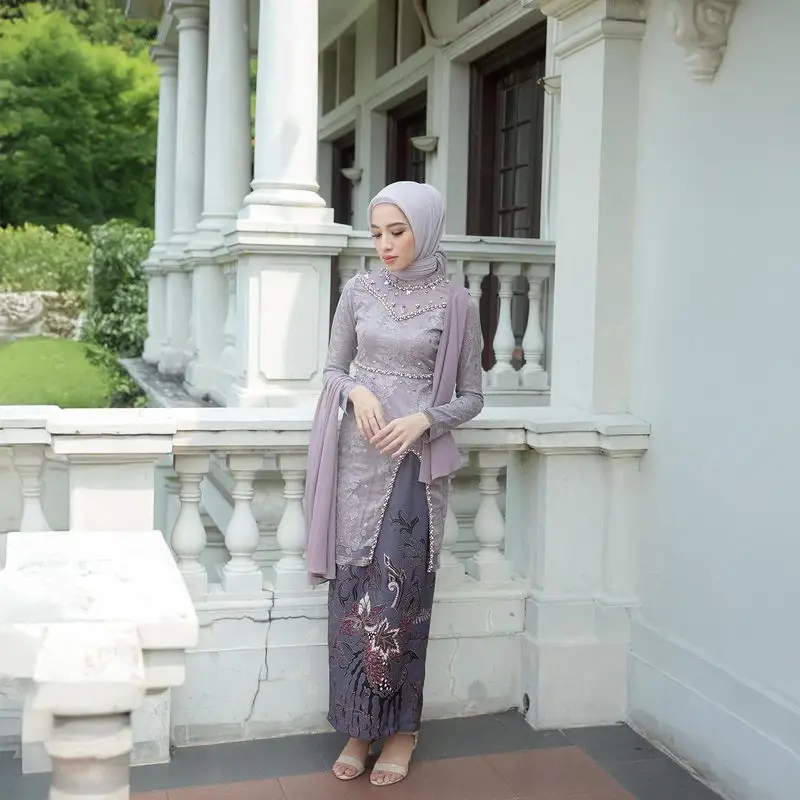 Baju Tunik Batik Burkat Set Kebaya Tunik Batik Burkat (Size M) - Gambar 1