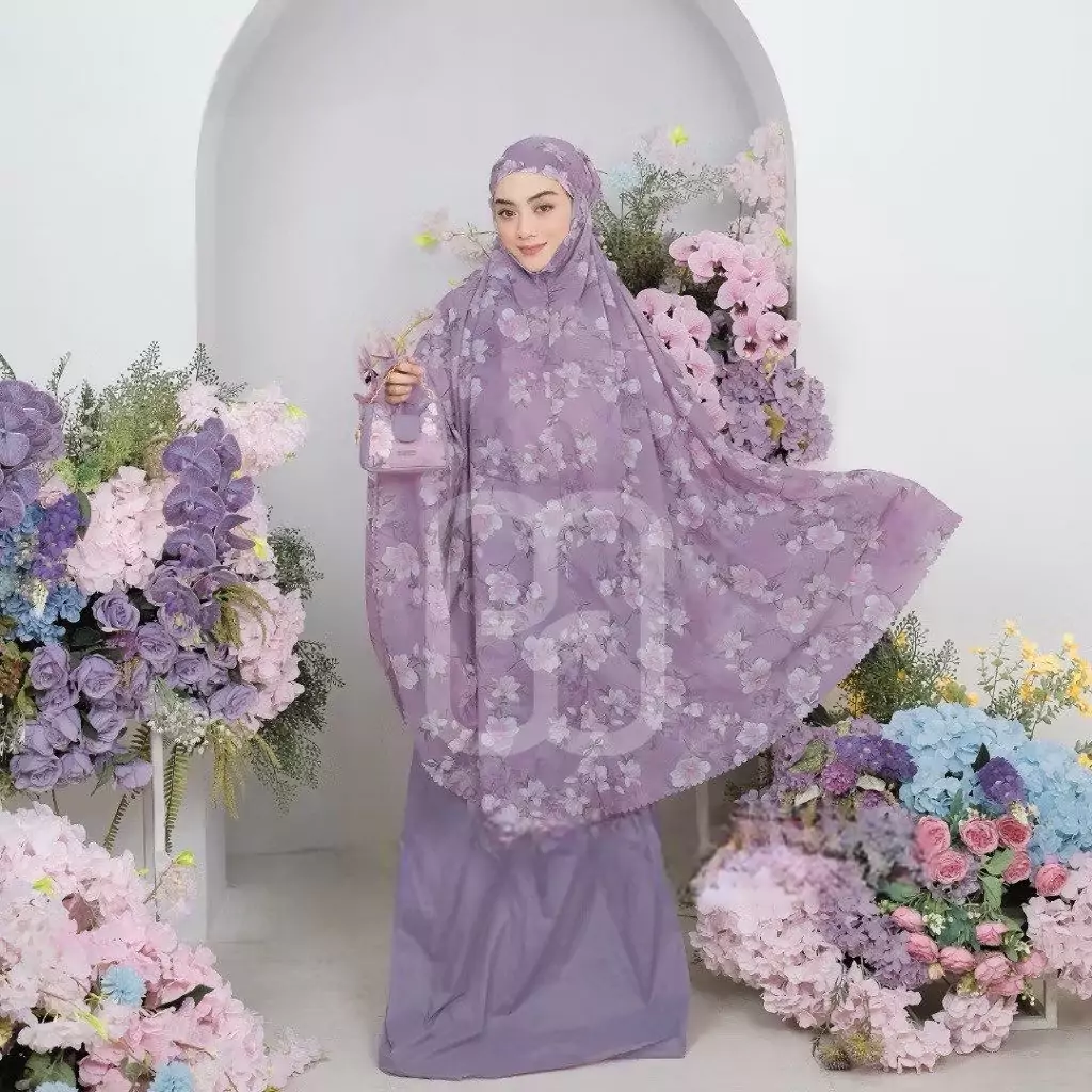 Mukena Travel Parasut Dubai Premium Plus Sajadah - Lavender Mukena Travel Parasut Dubai Premium Plus Sajadah - Gambar 1