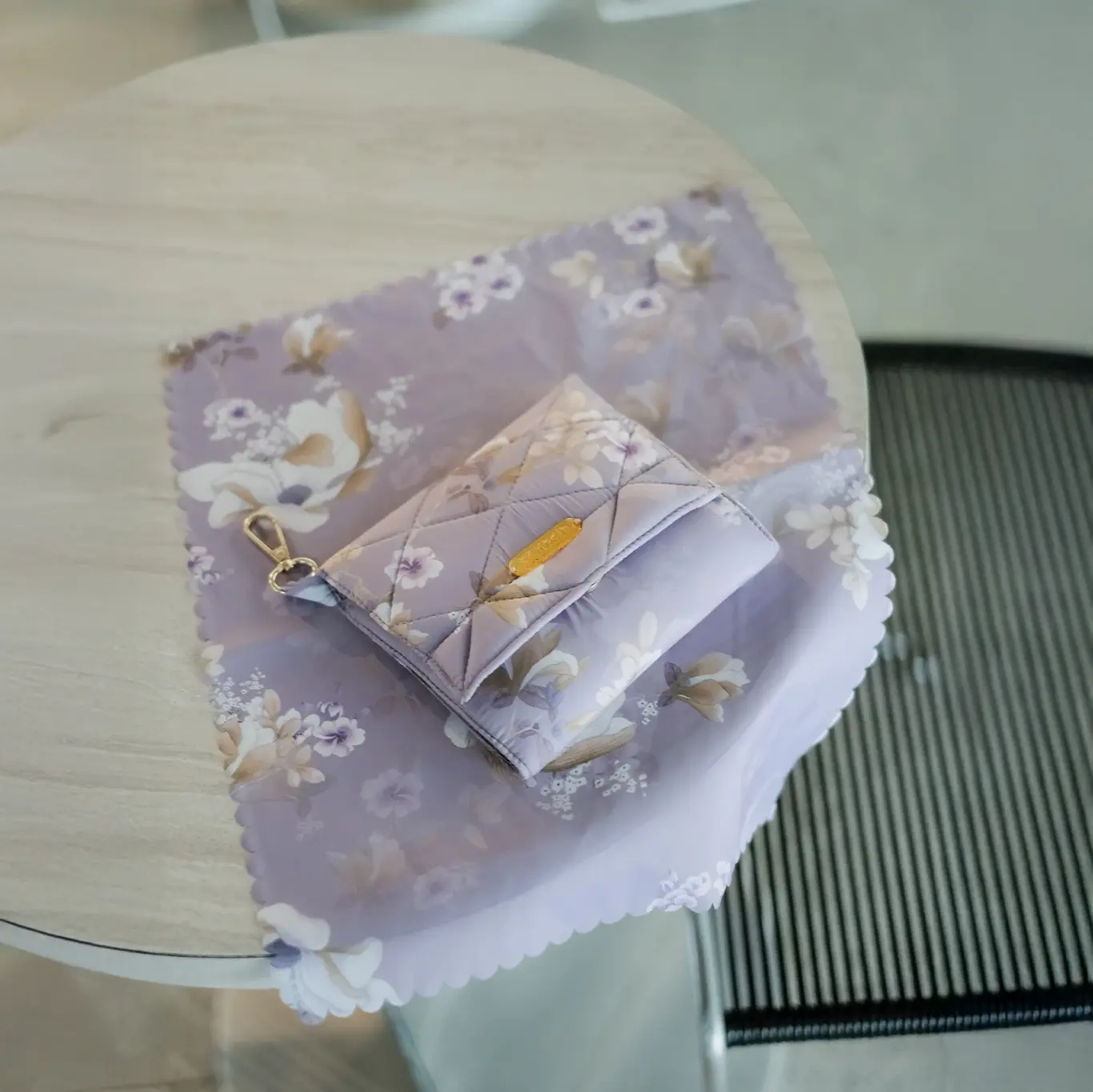 Khadijah - Mukena Travelling Parasut Premium Motif Selena 2 Khadijah - Mukena Travelling Parasut Premium Motif Selena - Gambar 3